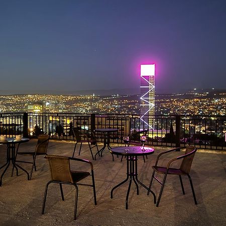 Brothers Apartments With Terrace In Old Tbilisi Exteriör bild