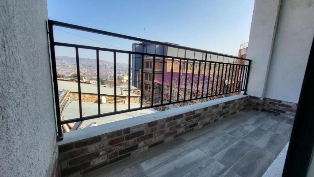 Brothers Apartments With Terrace In Old Tbilisi Exteriör bild