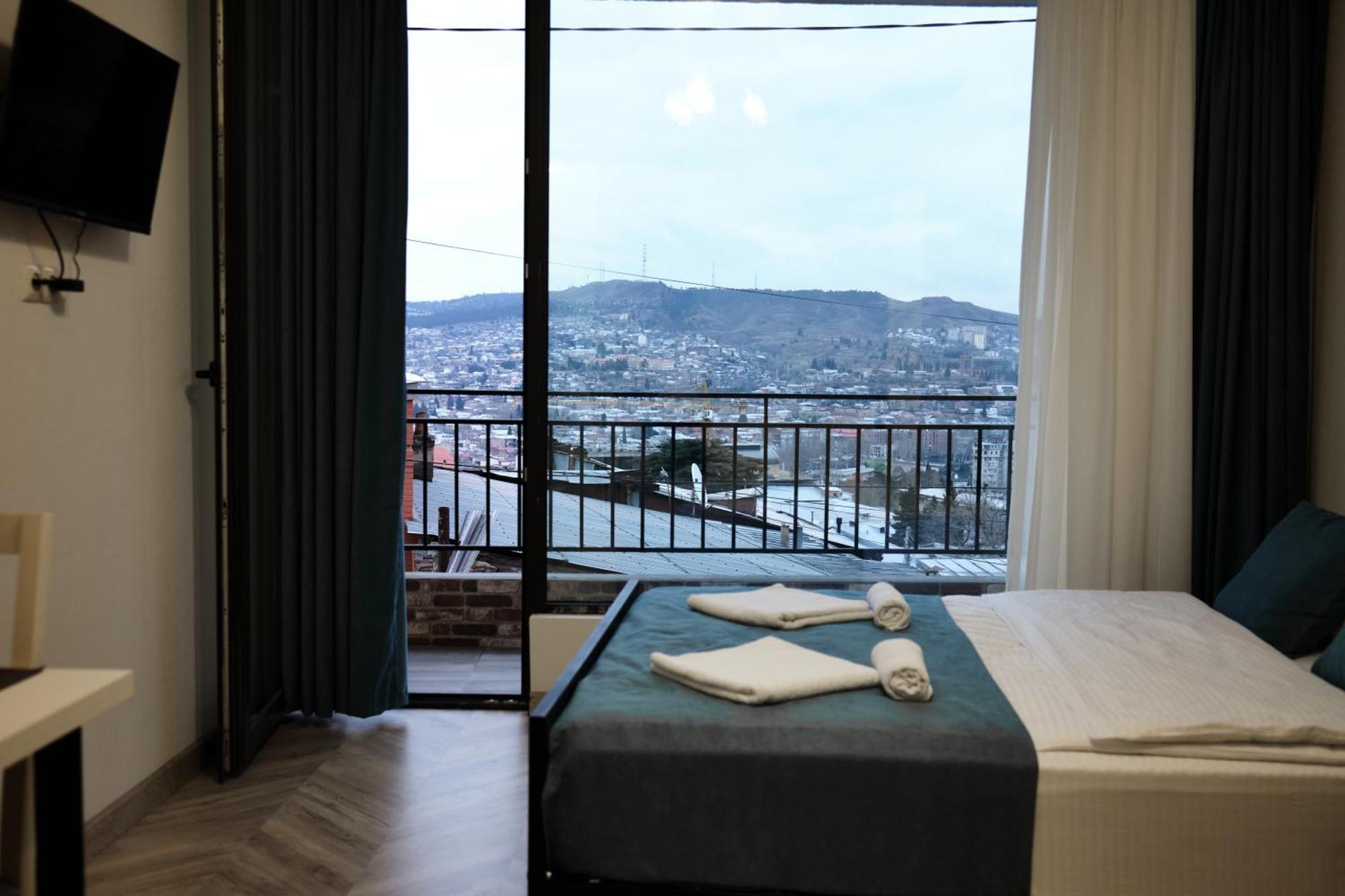 Brothers Apartments With Terrace In Old Tbilisi Exteriör bild