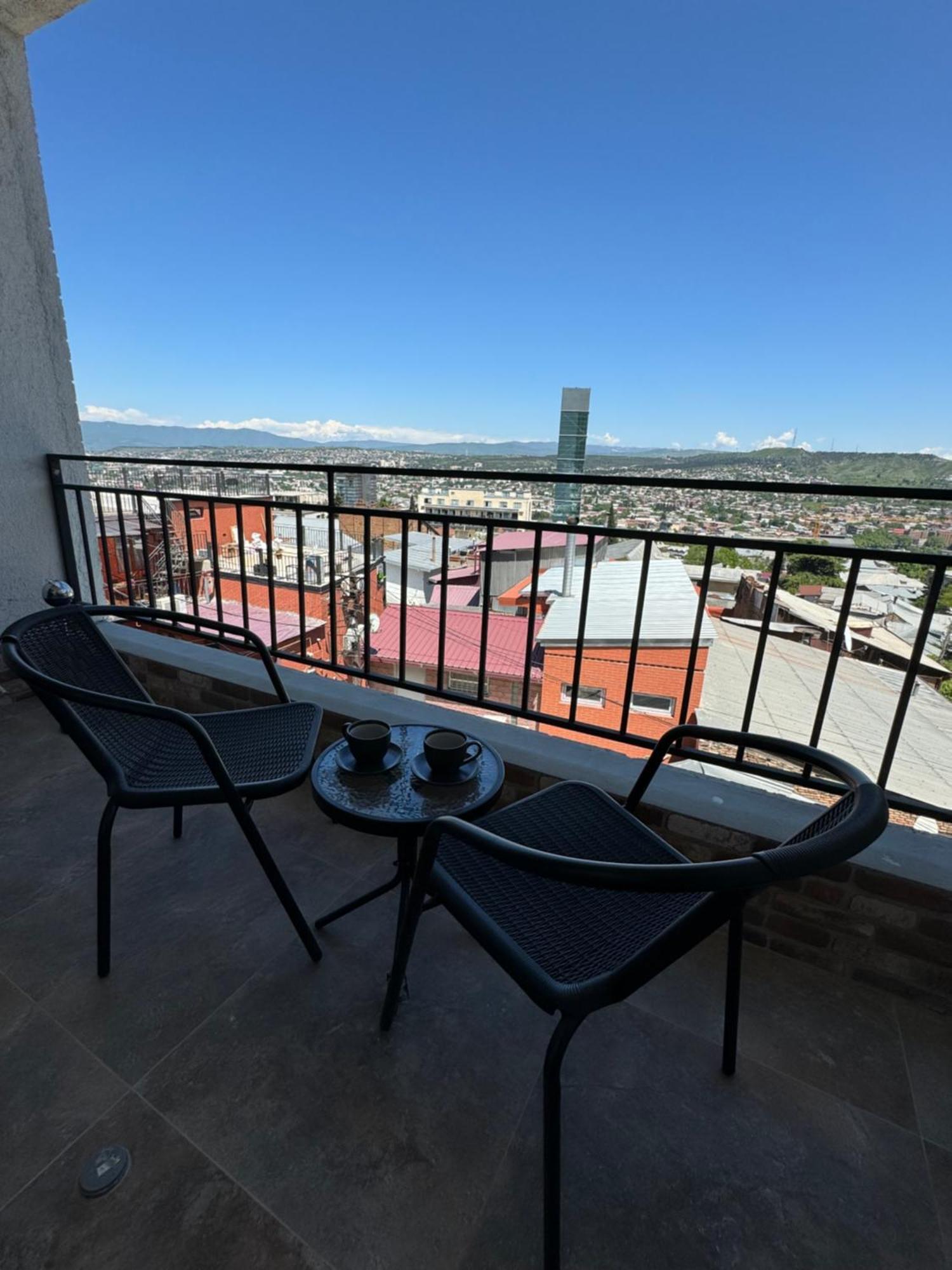 Brothers Apartments With Terrace In Old Tbilisi Exteriör bild